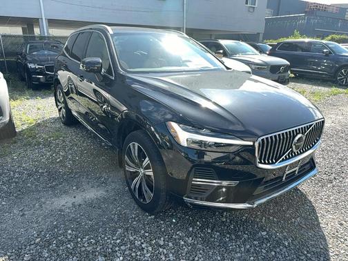 2022 Volvo XC60 Recharge Plug-In Hybrid T8 Inscription Extended Range