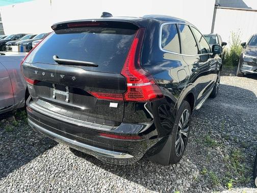 2022 Volvo XC60 Recharge Plug-In Hybrid T8 Inscription Extended Range