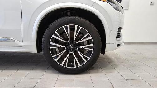 2024 Volvo XC90 Recharge Plug-In Hybrid T8 Plus 6-Seater