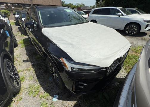 2025 Volvo XC60 B5 Core