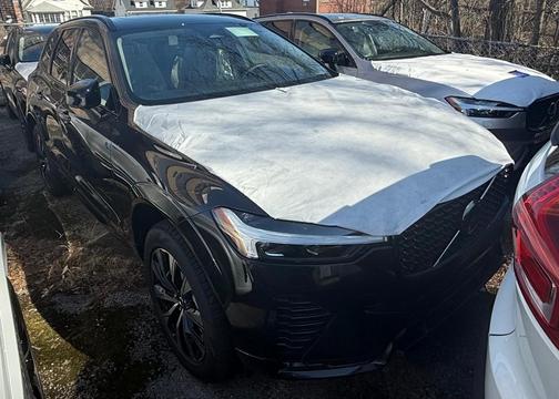 2025 Volvo XC60 B5 Core