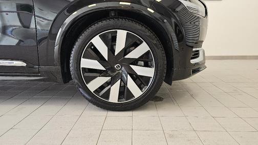 2023 Volvo XC90 Recharge Plug-In Hybrid T8 Ultimate 6-Seater