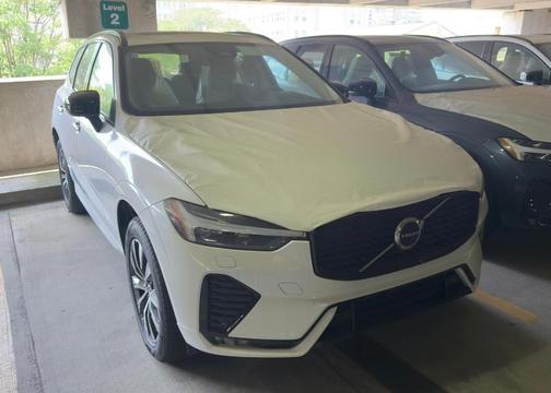 2025 Volvo XC60 B5 Core