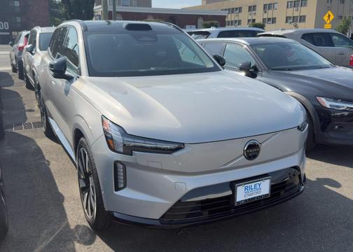 2025 Volvo EX90 Twin Motor Ultra