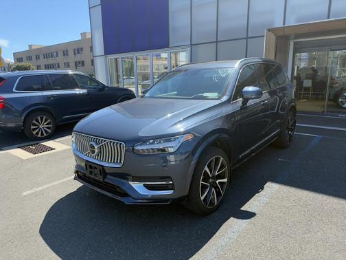 2022 Volvo XC90 Recharge Plug-In Hybrid T8 Inscription Expression Extended Range 6P