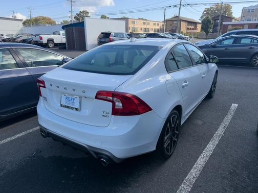 2018 Volvo S60 T5 Dynamic