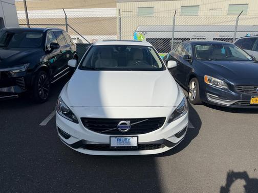 2018 Volvo S60 T5 Dynamic