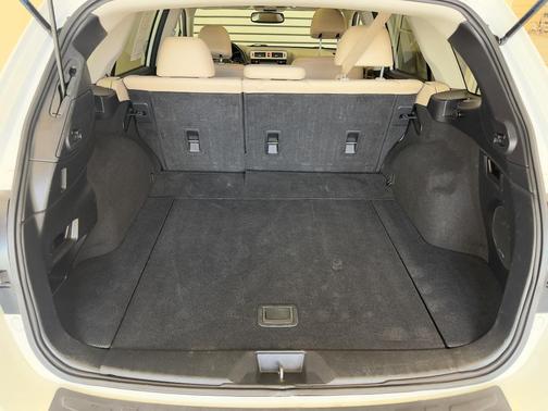 Crystal White Pearl 2015 Subaru Outback 2.5i Limited