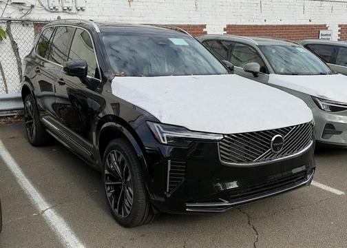 2026 Volvo XC90 B6 Plus 7-Seater