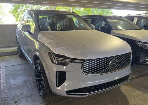 2026 Volvo XC90 B6 Plus 7-Seater