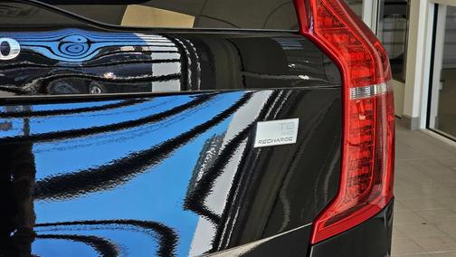 2022 Volvo XC90 Recharge Plug-In Hybrid T8 Inscription Expression Extended Range 7P