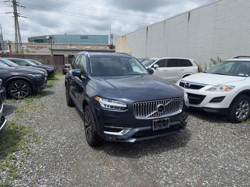 2024 Volvo XC90 B5 Core Bright Theme