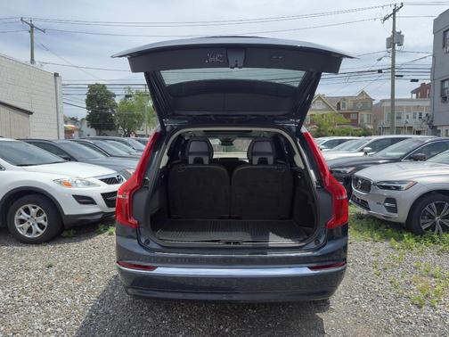2024 Volvo XC90 B5 Core Bright Theme