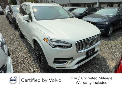 2023 Volvo XC90 Recharge Plug-In Hybrid T8 Plus Bright Theme 7-Seater