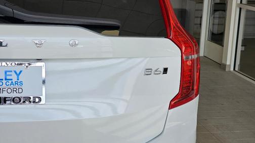 2023 Volvo XC90 B6 Ultimate 7-Seater