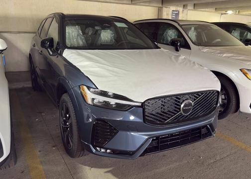 2026 Volvo XC60 B5 Core