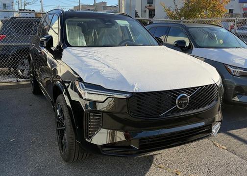 2026 Volvo XC90 B6 Ultra Dark Theme 7-Seater