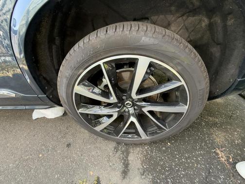 2024 Volvo XC90 B6 Plus Bright Theme 7-Seater