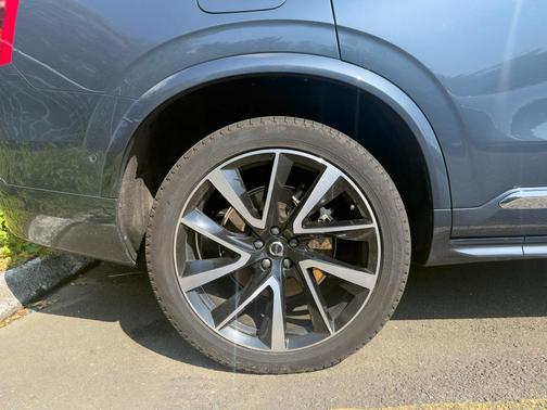 2024 Volvo XC90 B6 Plus Bright Theme 7-Seater