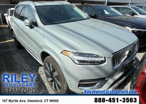 2024 Volvo XC90 Recharge Plug-In Hybrid T8 Plus Bright Theme 7-Seater