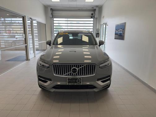 2024 Volvo XC90 Recharge Plug-In Hybrid T8 Plus Bright Theme 7-Seater