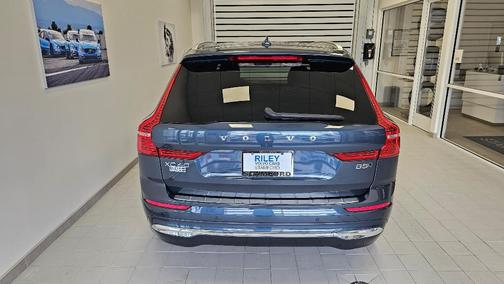 2023 Volvo XC60 B5 Plus Bright Theme