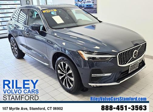 2023 Volvo XC60 B5 Plus Bright Theme
