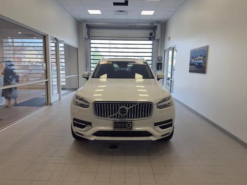 2022 Volvo XC90 Recharge Plug-In Hybrid T8 Inscription Expression Extended Range 6P