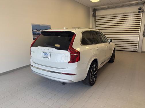 2022 Volvo XC90 Recharge Plug-In Hybrid T8 Inscription Expression Extended Range 6P