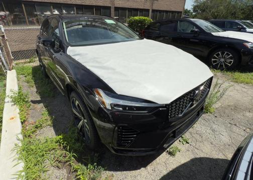 2025 Volvo XC60 Plug-In Hybrid T8 Ultra