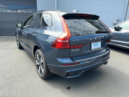 2025 Volvo XC60 Plug-In Hybrid T8 Core