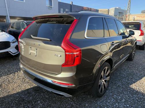 2020 Volvo XC90 T6 Inscription 7 Passenger