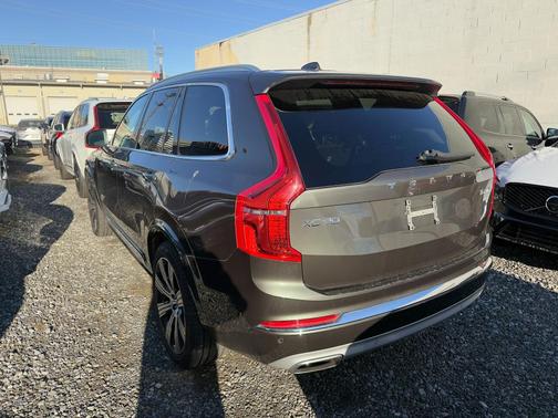 2020 Volvo XC90 T6 Inscription 7 Passenger