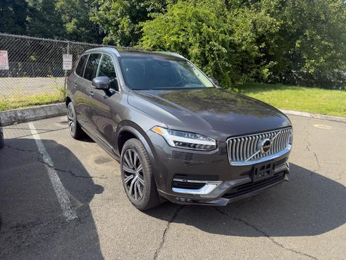 2024 Volvo XC90 B6 Plus Bright Theme 7-Seater