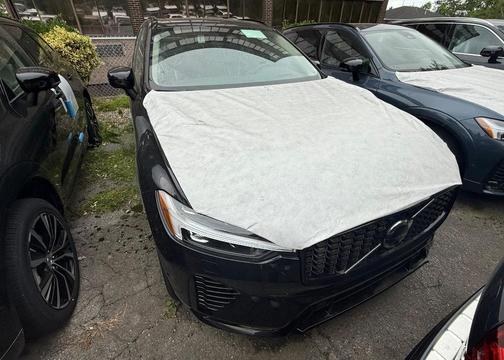 2025 Volvo XC60 Plug-In Hybrid T8 Ultra