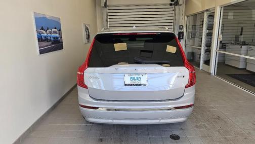 2024 Volvo XC90 B5 Plus Bright Theme