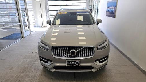 2024 Volvo XC90 B5 Plus Bright Theme