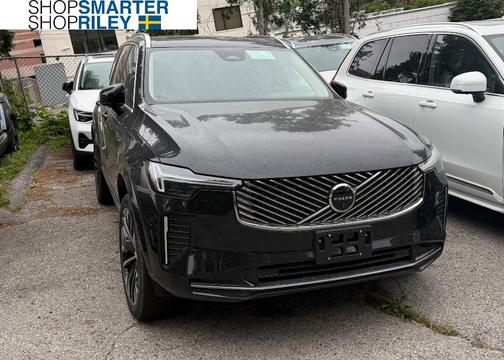 2025 Volvo XC90 B6 Plus 7-Seater