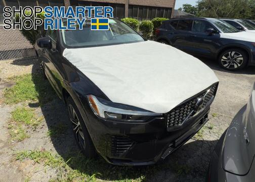 2025 Volvo XC60 B5 Plus