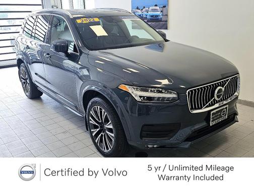 2022 Volvo XC90 T6 Momentum 7 Passenger