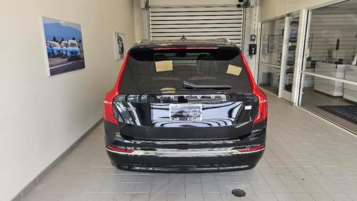 2024 Volvo XC90 Recharge Plug-In Hybrid T8 Ultimate Bright Theme 7-Seater