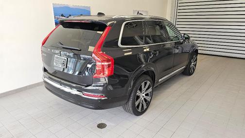 2024 Volvo XC90 Recharge Plug-In Hybrid T8 Ultimate Bright Theme 7-Seater