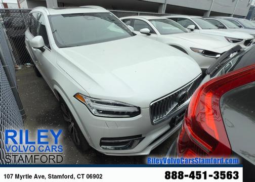 2023 Volvo XC90 B6 Ultimate 7-Seater