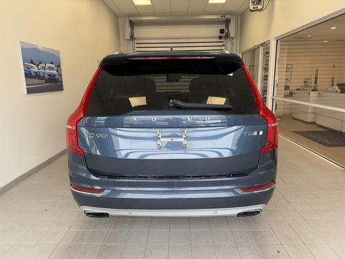 2019 Volvo XC90 T6 Inscription