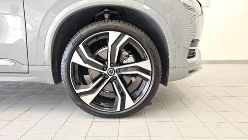 2024 Volvo XC90 B6 Ultimate Bright Theme 7-Seater