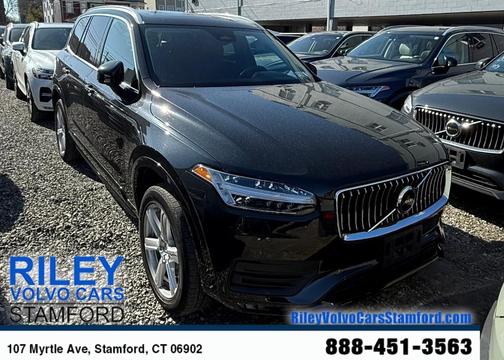 2023 Volvo XC90 B5 Core
