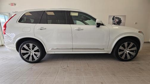 2023 Volvo XC90 B6 AWD Ultimate 7-Seater