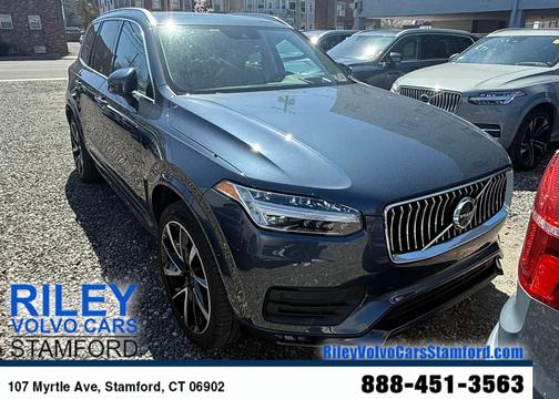 2022 Volvo XC90 T6 Momentum 6 Passenger