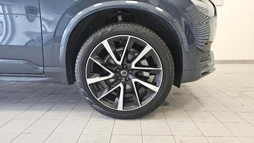 2022 Volvo XC90 T6 Momentum 6 Passenger