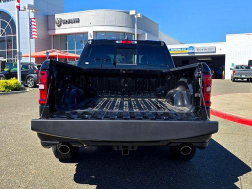 Diamond Black Crystal Pearlcoat 2026 RAM 1500 Express